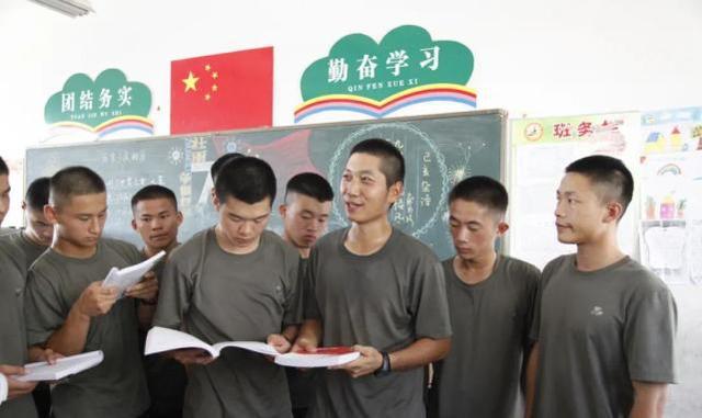 深度解析，為什么不建議報考國防科技大學(xué)，深度解析，報考國防科技大學(xué)的潛在考慮與權(quán)衡