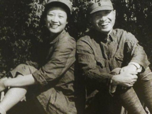 國防部長是干什么的，職責(zé)與重要性解析，國防部長職責(zé)與重要性解析，守護(hù)國家安全的重要角色