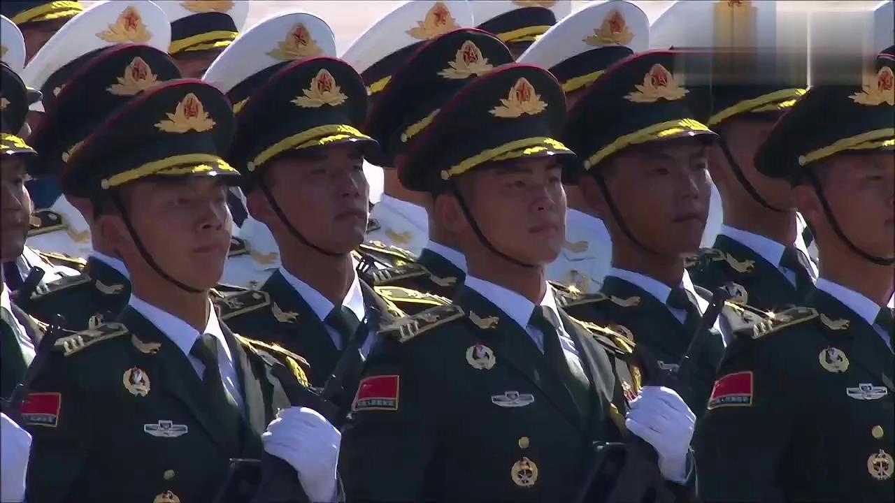 三軍儀仗隊(duì)霸氣視頻，展現(xiàn)雄壯軍威與卓越風(fēng)采，三軍儀仗隊(duì)雄壯風(fēng)采霸氣展現(xiàn)視頻，彰顯卓越軍威與風(fēng)采