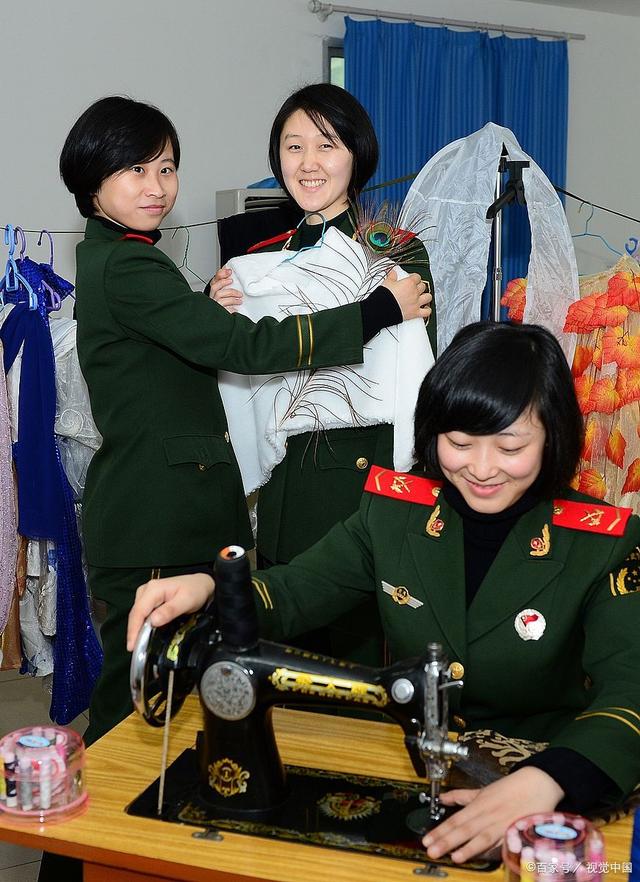 女兵背后的家庭，探尋她們的成長(zhǎng)與力量源泉，女兵背后的家庭，成長(zhǎng)與力量之源的探尋