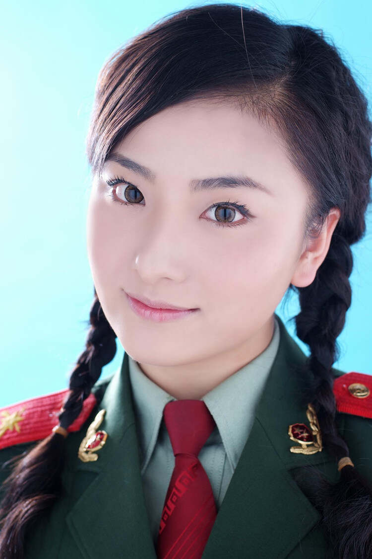 中國最漂亮的女兵照片第一名——展現(xiàn)英雄之美與榮耀印記，中國女兵第一名，榮耀印記與英雄之美的璀璨瞬間