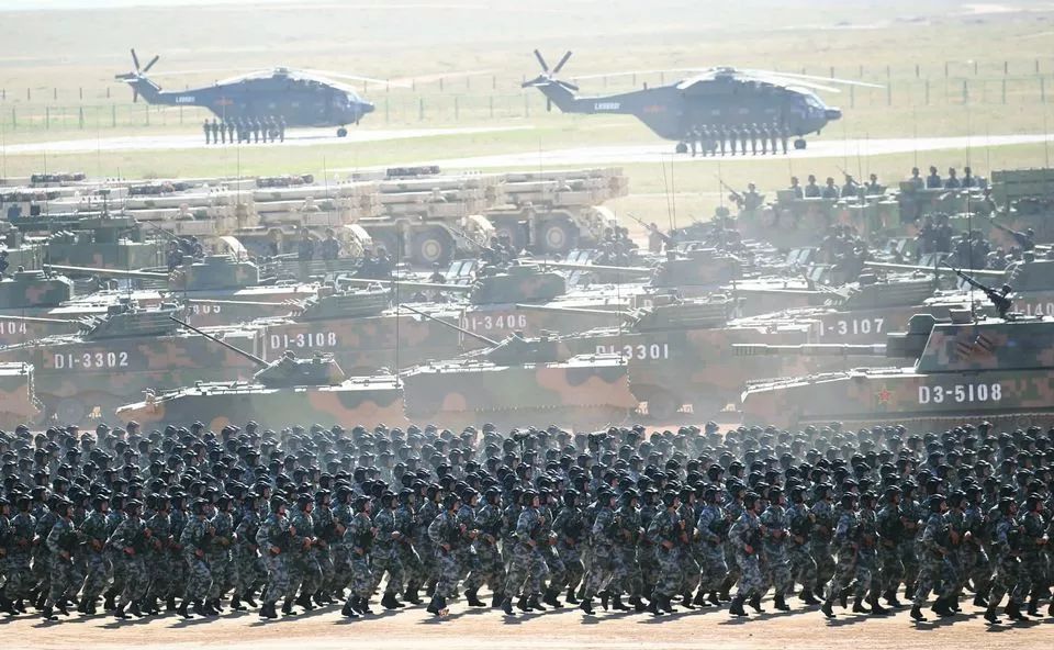 建軍90周年閱兵儀式，回顧輝煌歷程，展望嶄新未來，建軍90周年閱兵儀式，回顧輝煌歷程，展望嶄新未來，彰顯軍威國威的力量展示