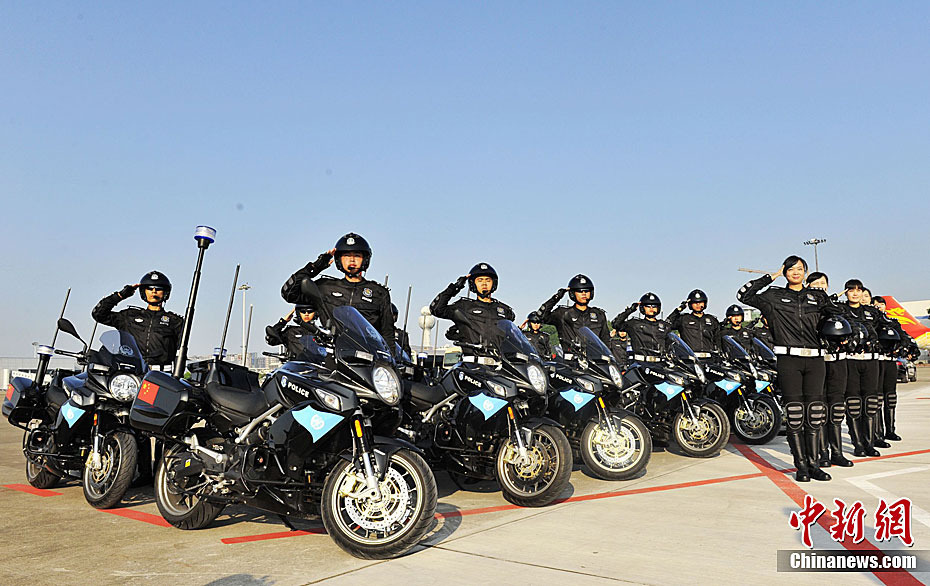 國賓護衛(wèi)隊護衛(wèi)視頻，展現榮譽與力量的精彩瞬間，國賓護衛(wèi)隊榮譽與力量的精彩瞬間，護衛(wèi)視頻展現震撼力量