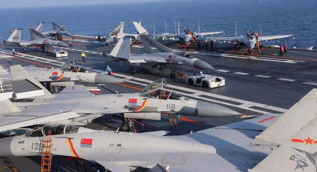 中國同時開建四艘航母，全球海軍建設(shè)的新里程碑，中國四艘航母同時開建，全球海軍建設(shè)邁入新紀(jì)元