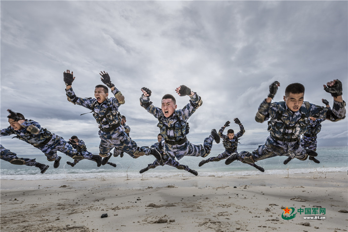 最新軍事圖片高清壁紙，展現(xiàn)現(xiàn)代軍事力量之美，現(xiàn)代軍事力量之美，高清壁紙軍事圖片展示