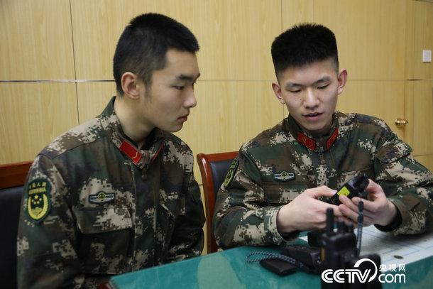 國防軍事頻道大家談，深度探討軍事話題，共筑國防強國夢，國防軍事頻道深度探討，共筑國防強國夢，軍事話題大家談