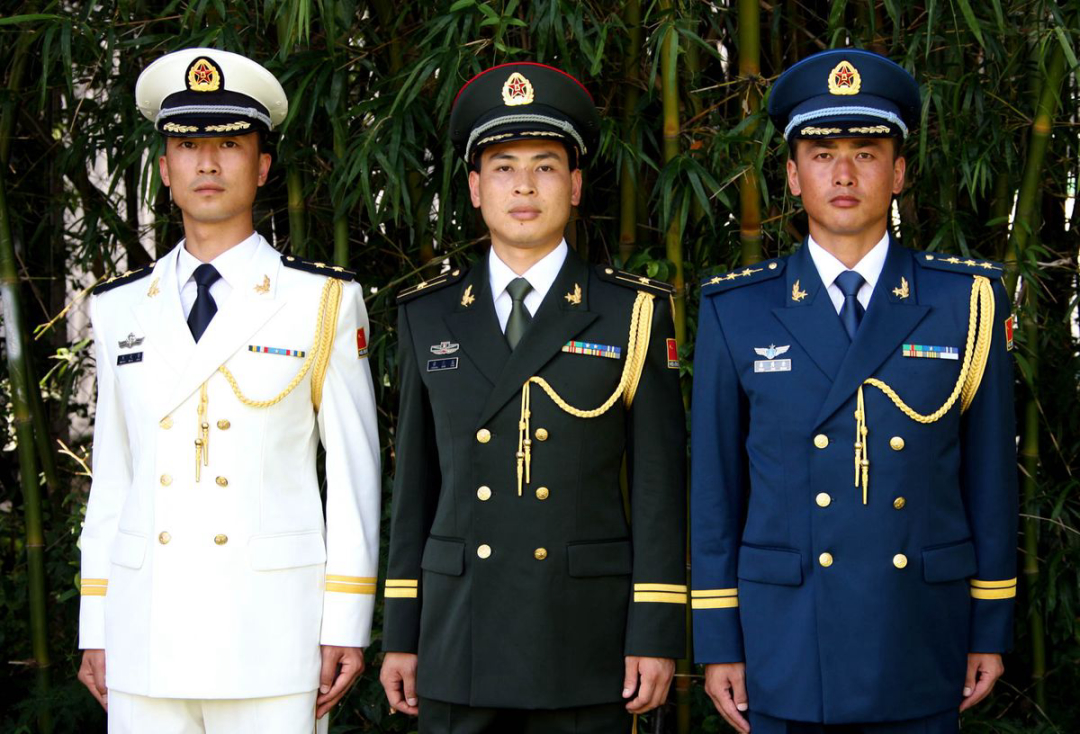 中國(guó)人民解放軍軍裝的演變與意義，中國(guó)人民解放軍軍裝演變及其意義探究