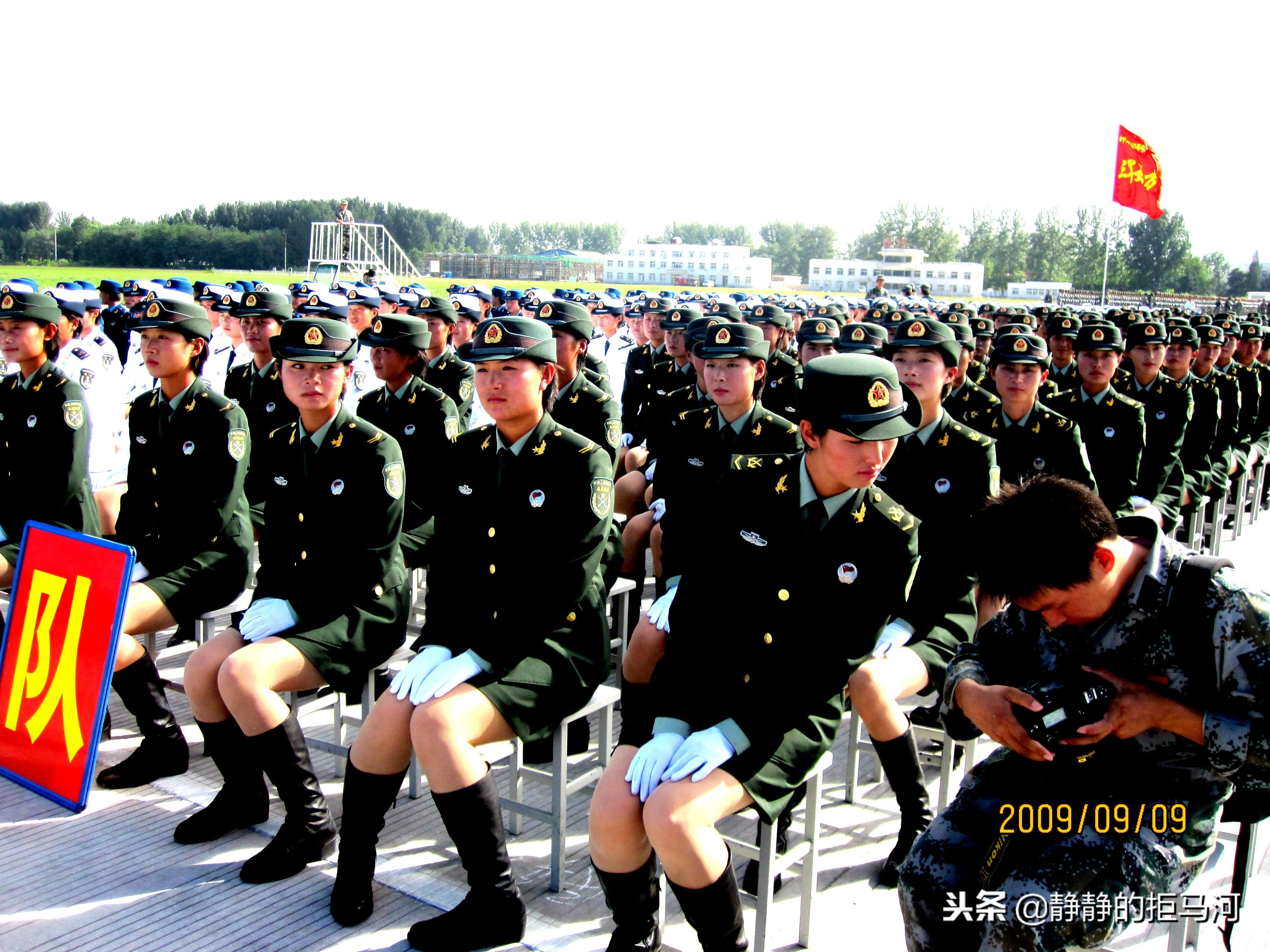 閱兵扭錯(cuò)頭的士兵怎么樣了？深入了解事件背后的故事，閱兵扭錯(cuò)頭的士兵后續(xù)如何？事件背后的故事揭秘