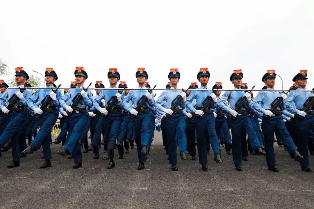閱兵盛典，2019年的震撼與感動——我的觀后感，閱兵盛典的震撼與感動，我的觀后感回顧與展望（2019年）