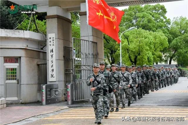 軍事院校分?jǐn)?shù)線詳解，如何把握入學(xué)門(mén)檻？，軍事院校分?jǐn)?shù)線詳解，如何把握入學(xué)門(mén)檻與提高錄取機(jī)會(huì)？