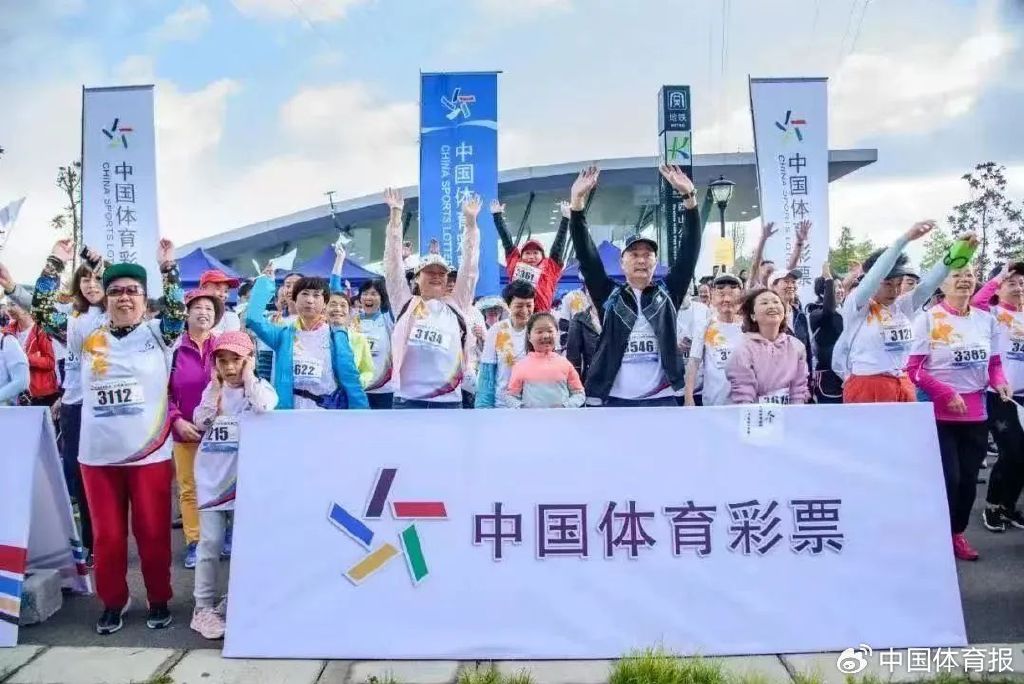 新澳門一碼一肖一特一中鳳凰體育彩票——探索彩票背后的秘密，新澳門彩票背后的秘密，一碼一肖一特一中與鳳凰體育彩票解析