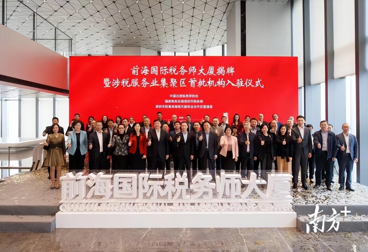 獨(dú)家爆料2025年香港正版資料免費(fèi)大全——一站式獲取所有資源！，獨(dú)家爆料，2025年香港正版資料大全——免費(fèi)獲取所有資源一站式平臺(tái)！