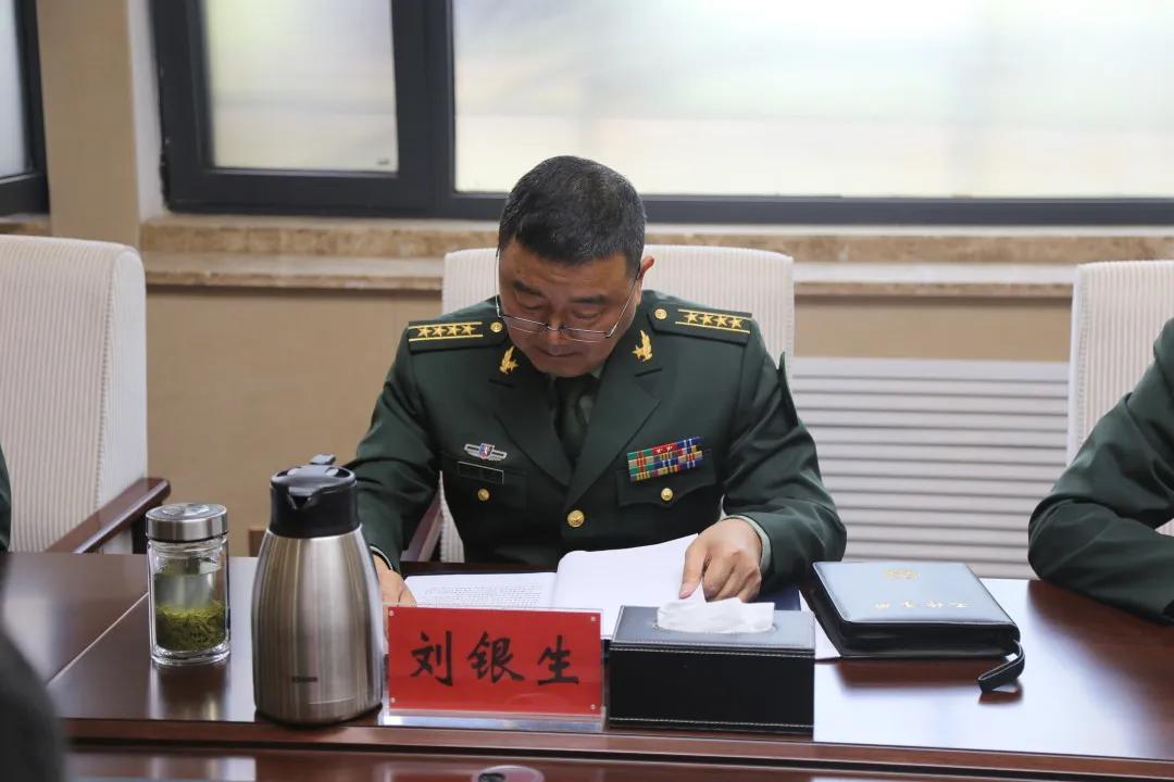 部隊每日新聞講評稿子，部隊每日新聞講評概覽，最新動態(tài)與要點解析