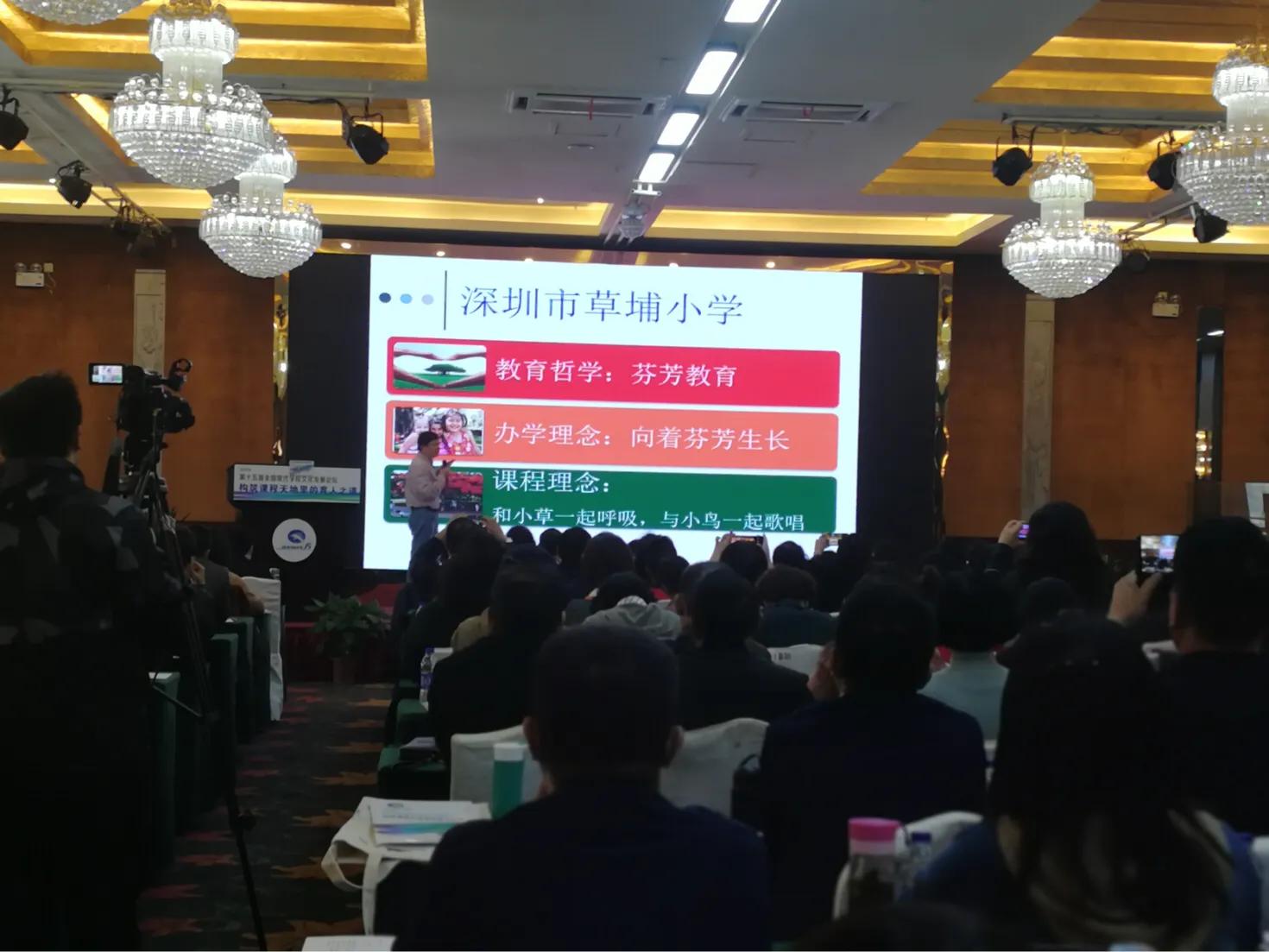 芳草地免費(fèi)資料論壇——探索、分享與成長的聚集地，芳草地免費(fèi)資料論壇，探索、分享與成長的樂園