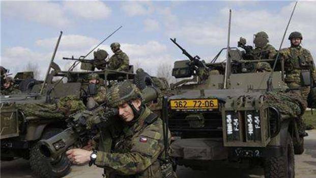 超大軍事論壇軍事暢談，深度探討軍事話題，分享軍事知識，超大軍事論壇深度探討軍事話題，分享軍事知識暢談會