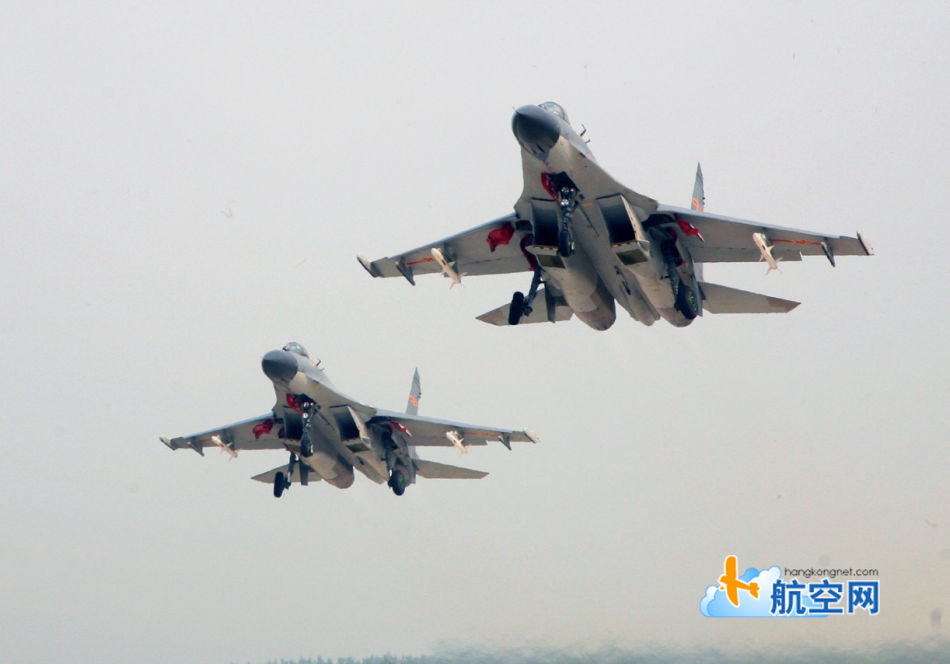 殲-11B戰(zhàn)機，中國空中力量的璀璨明珠，殲-11B戰(zhàn)機，中國空中力量的耀眼明珠