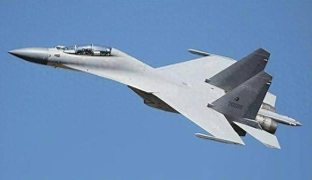 殲-11戰(zhàn)機(jī)，幾代戰(zhàn)機(jī)中的佼佼者，殲-11戰(zhàn)機(jī)，幾代戰(zhàn)機(jī)中的翹楚
