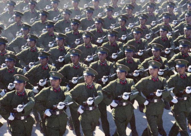 關(guān)于八一大閱兵的歷史回顧與深度解析——死亡人數(shù)背后的故事，八一大閱兵深度解析，歷史回顧與死亡人數(shù)背后的故事