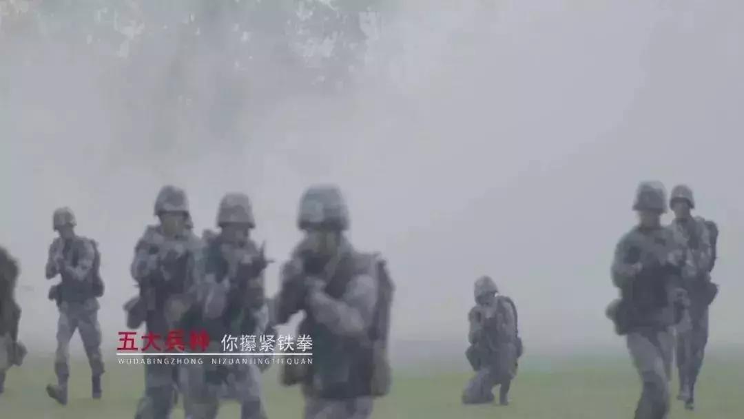 海軍成立70周年閱兵，輝煌歷程與未來展望，海軍成立70周年閱兵，輝煌歷程展望未來發(fā)展
