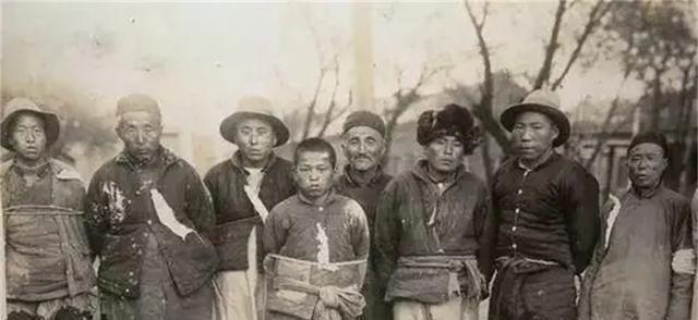 運-50大型戰(zhàn)略運輸機(jī)的優(yōu)勢與挑戰(zhàn)，探索航空運輸?shù)奈磥?，運-50大型戰(zhàn)略運輸機(jī)的優(yōu)勢與挑戰(zhàn)，航空運輸未來探索之路