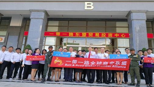 新澳門一碼一肖一特一中交易，深度解析與探索，澳門一碼一肖一特一中交易的深度探索與解析